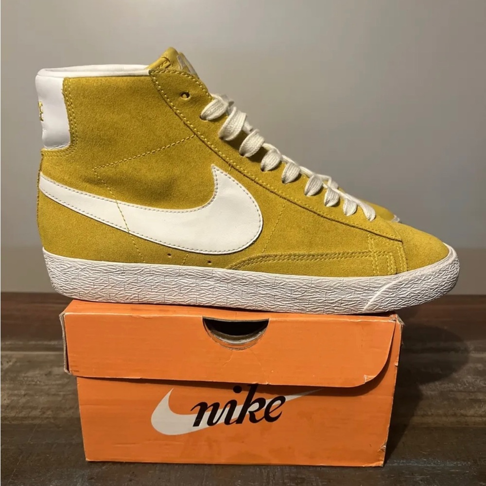 Vintage Nike Blazer Suede